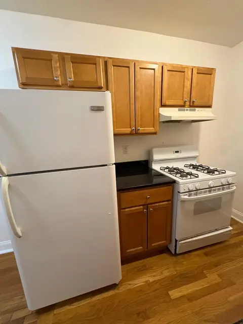 10 Yeamans Street #8