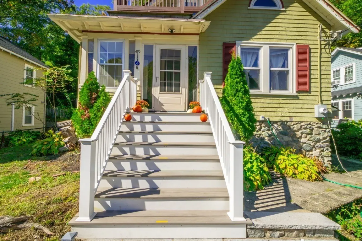 419 Lowell Ave, Newton