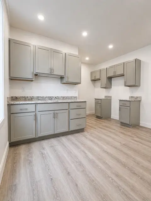 125 Arlington St #9