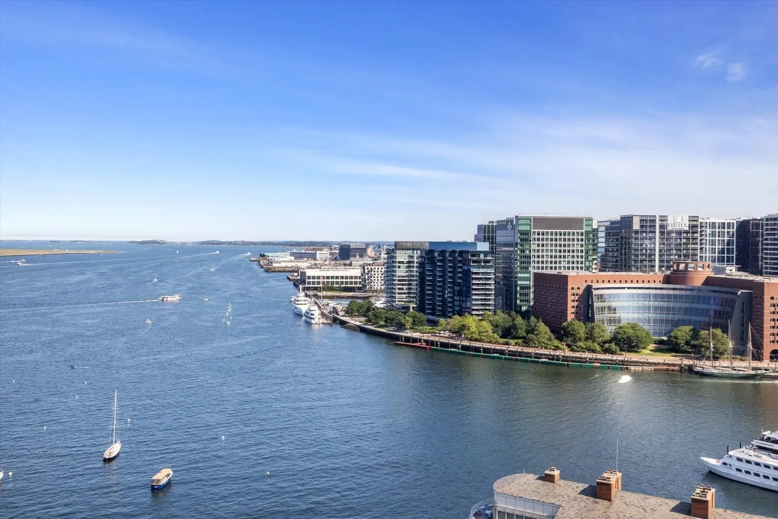 85 E India Row #22F, Boston