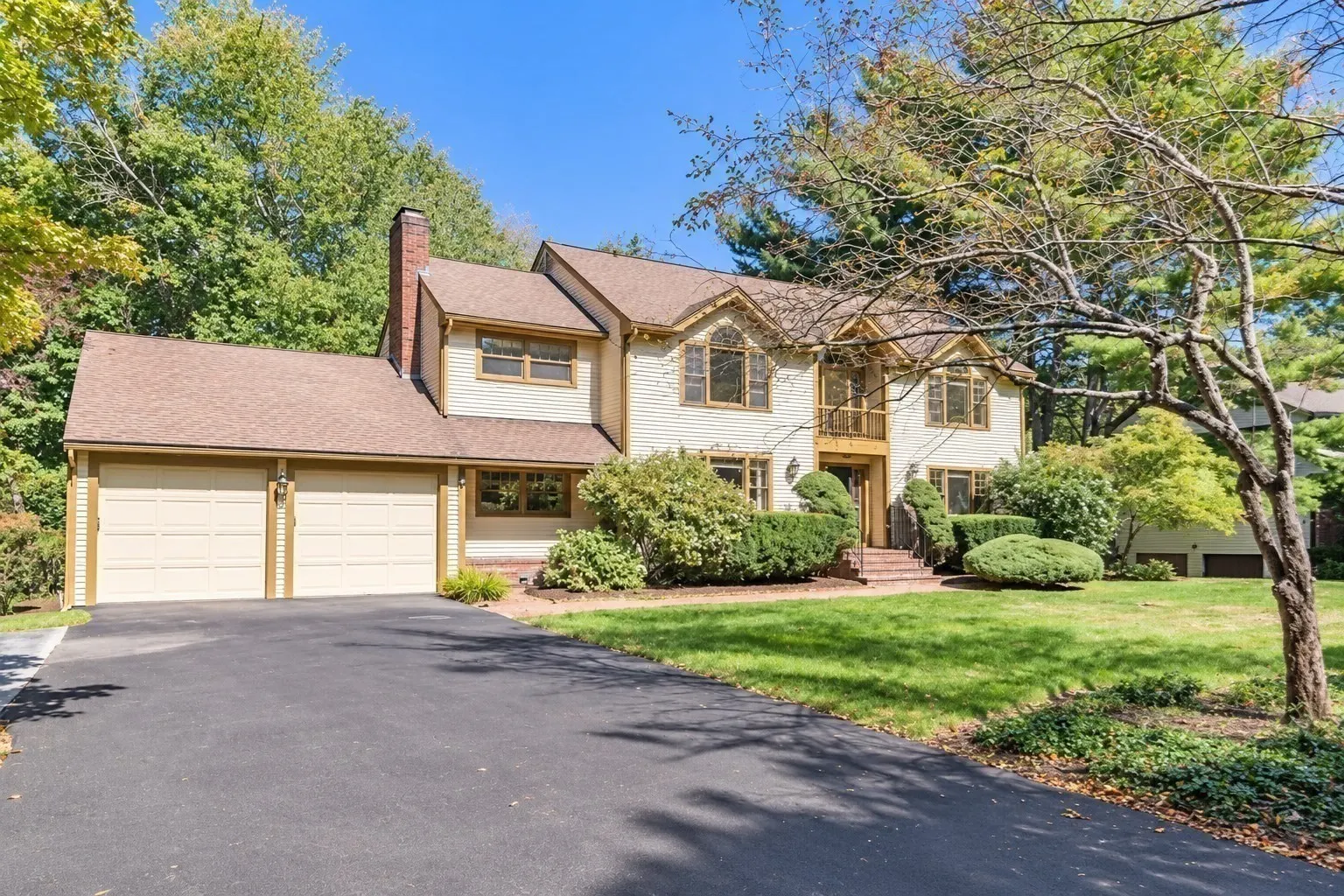 9 Solomon Pierce Rd, Lexington