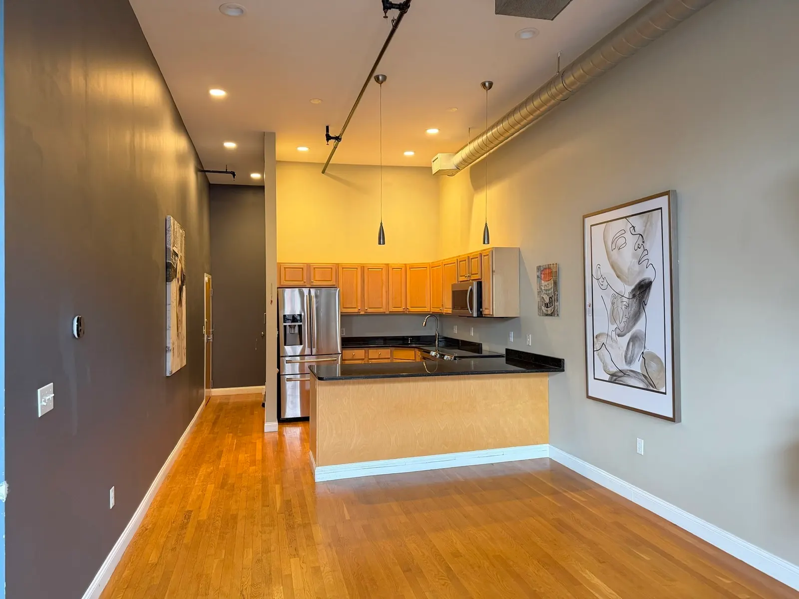 54 Central Sq #4A, Lynn