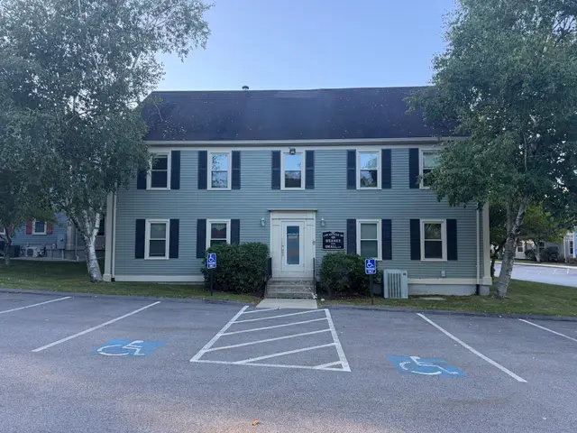 24 Asylum St