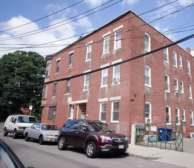 33 Gay Head St. #3