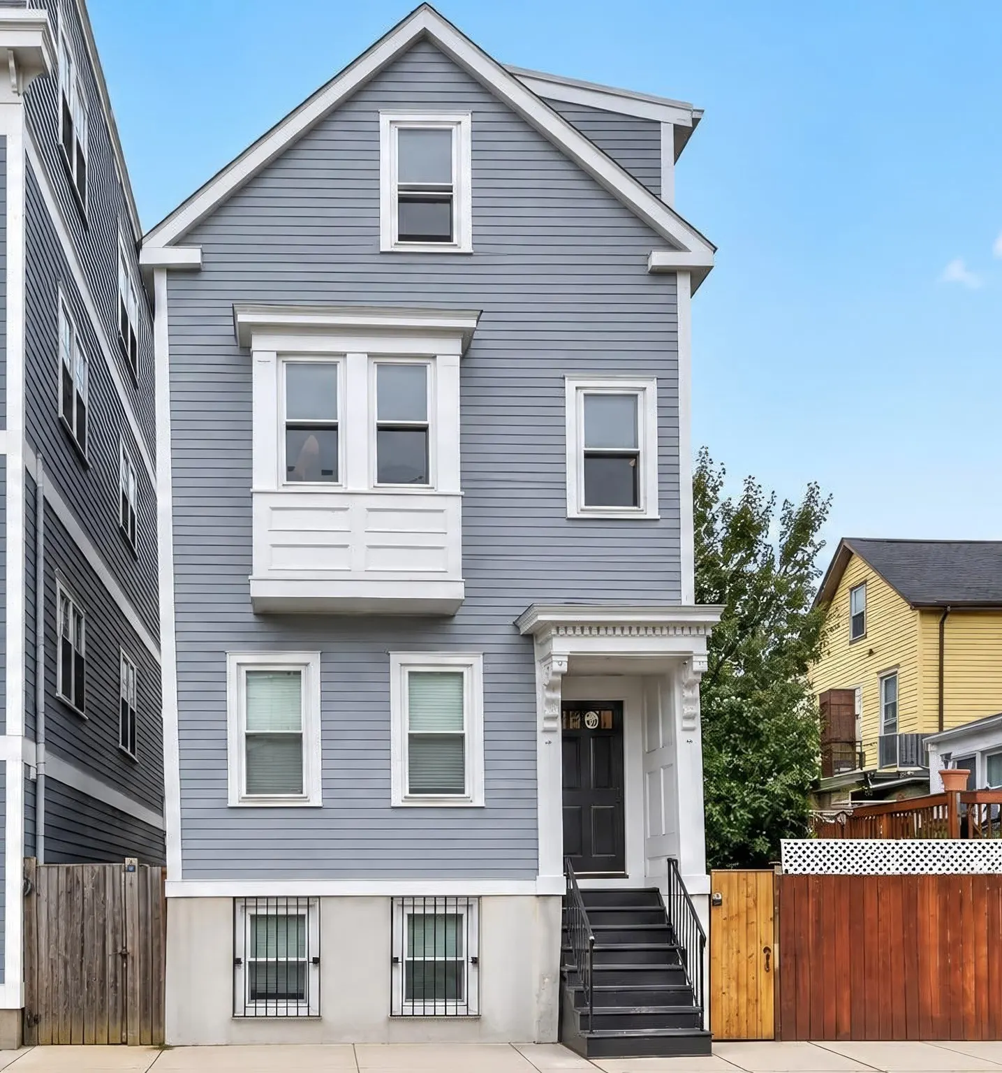 139 W 6th St #2, Boston