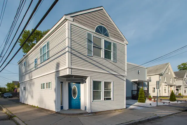 120 Arlington St