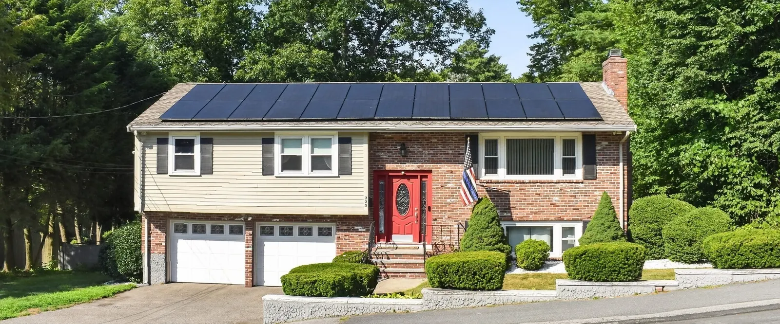 223 Robert Rd, Dedham