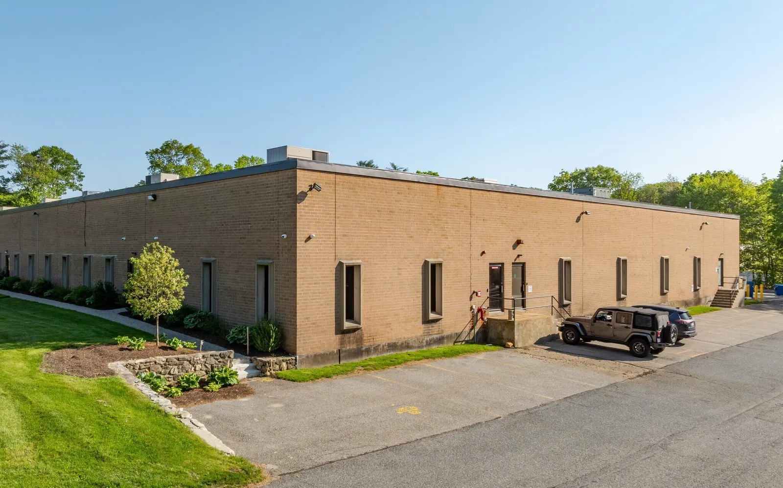 100-106 South St, Hopkinton