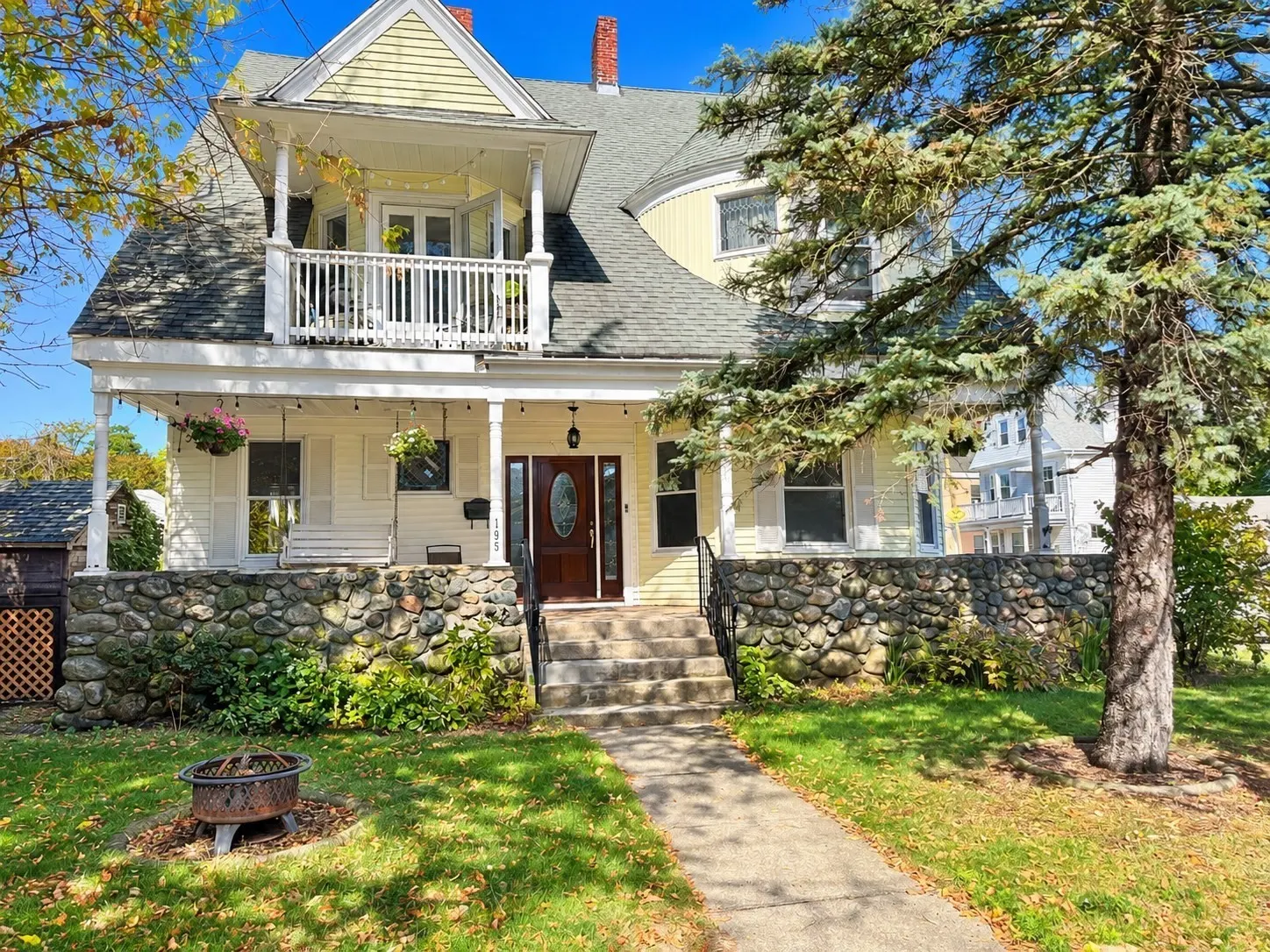 195 Faneuil St #1, Boston
