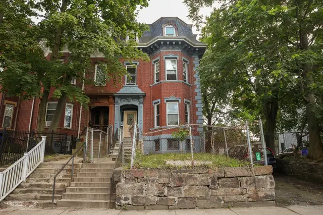 43 Clifford St #1