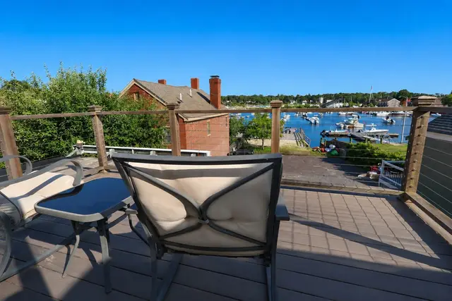 38 Central St #2