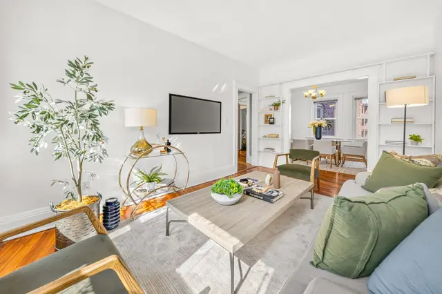 551 Brookline Ave #4