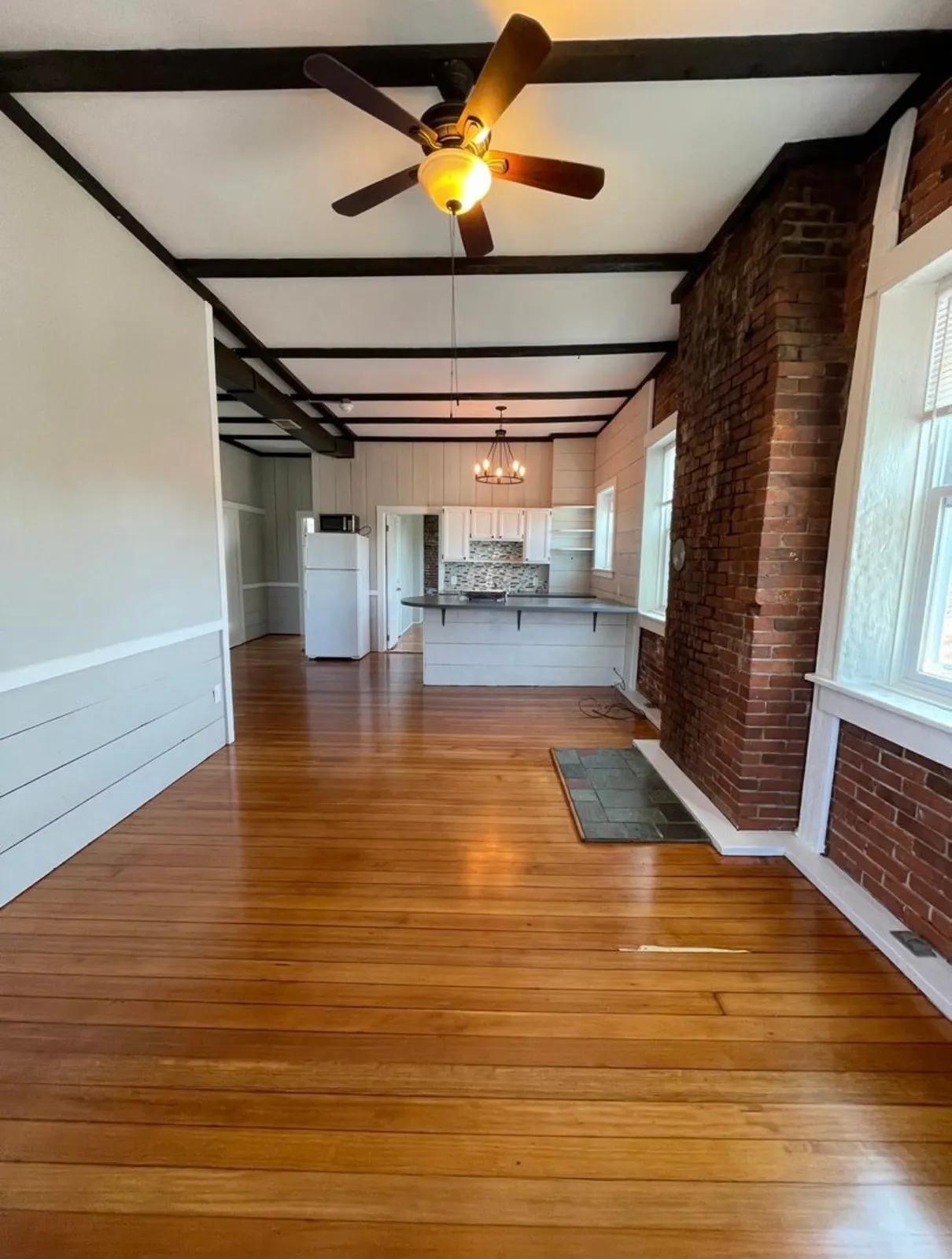 85-89 Cabot St ##5, Beverly