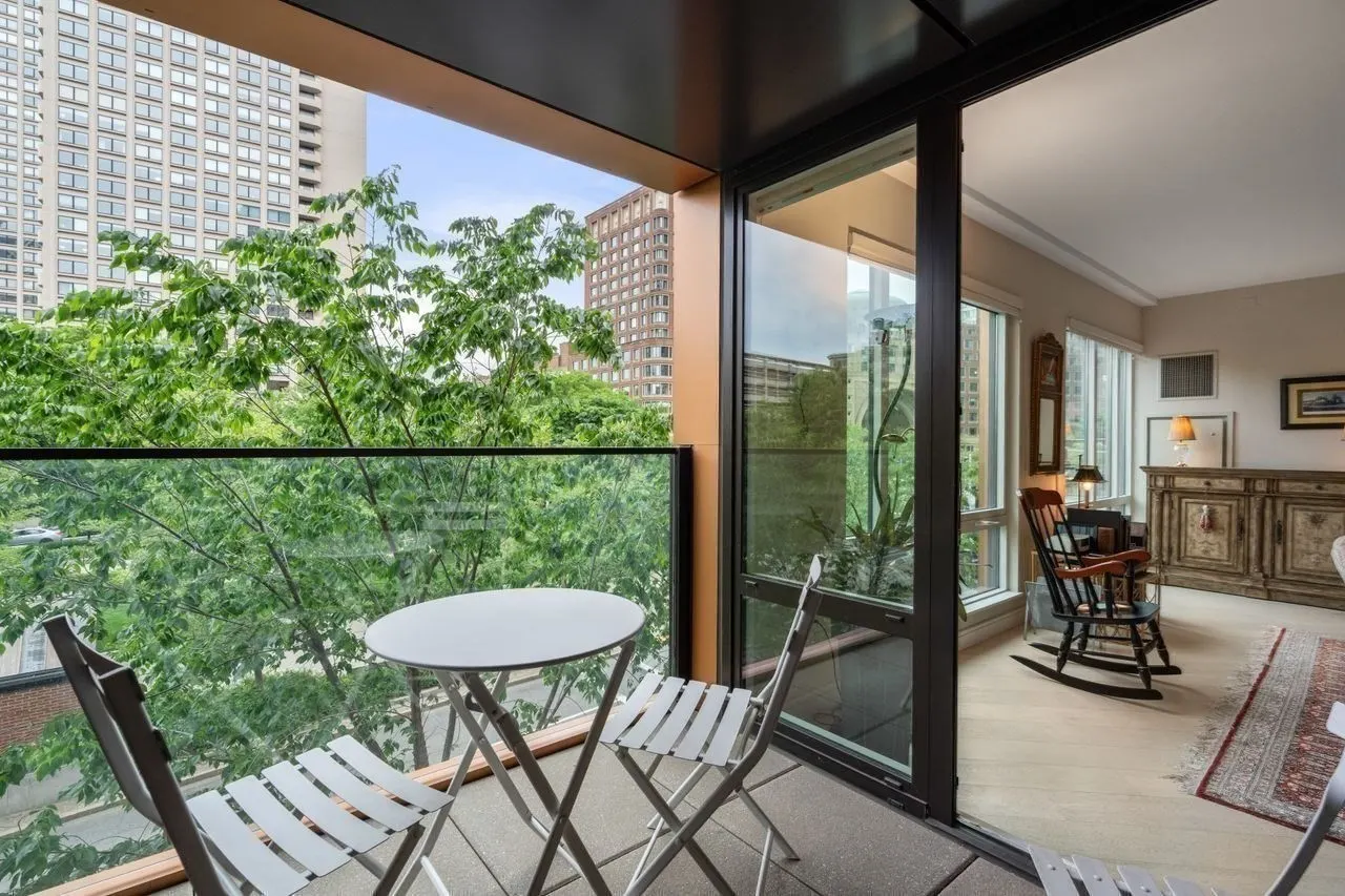 110 Broad St #303, Boston