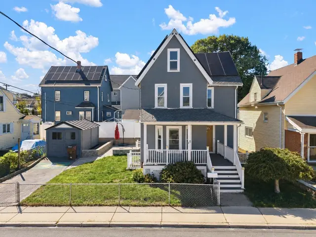 17 Estes St