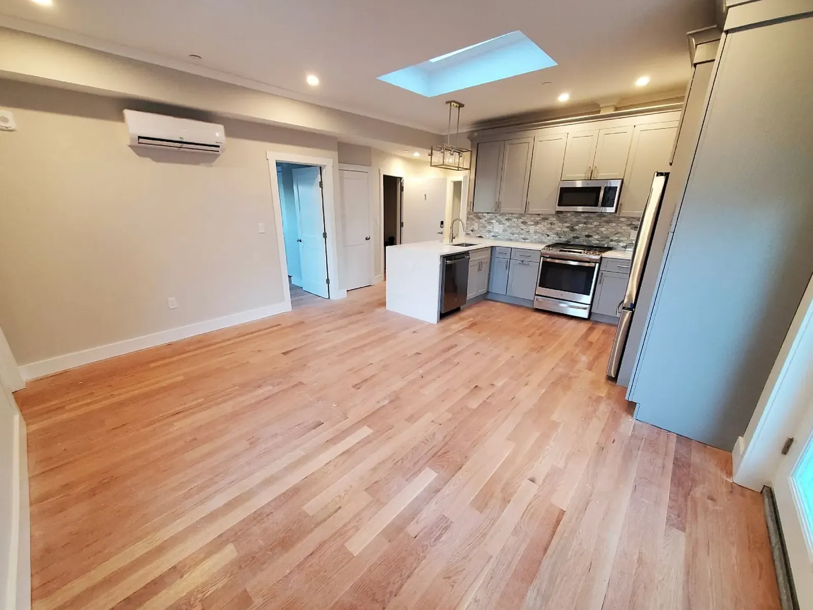 21 Wallingford Rd #3, Boston