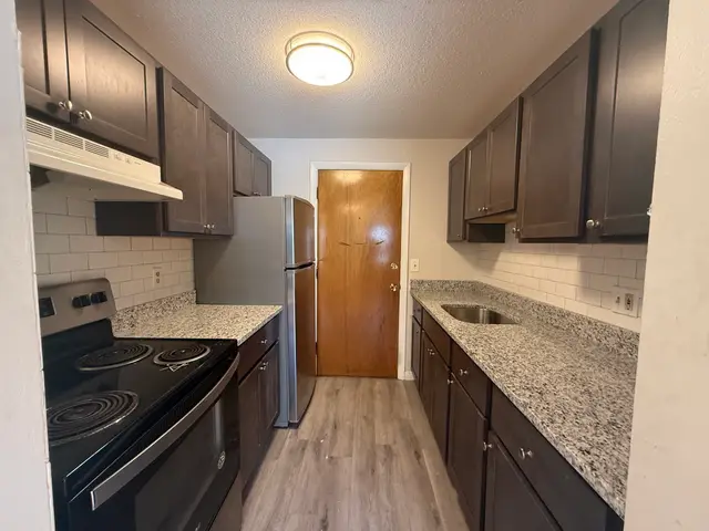 12 Border St #B3