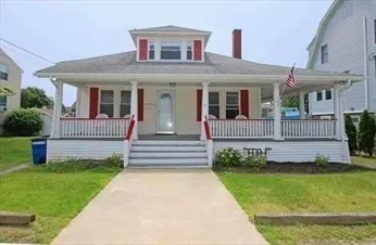 6 Warren St #2, Hull