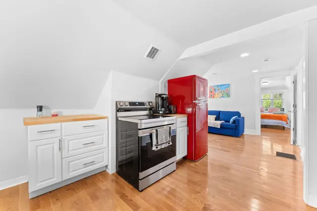 67 Curtis Rd