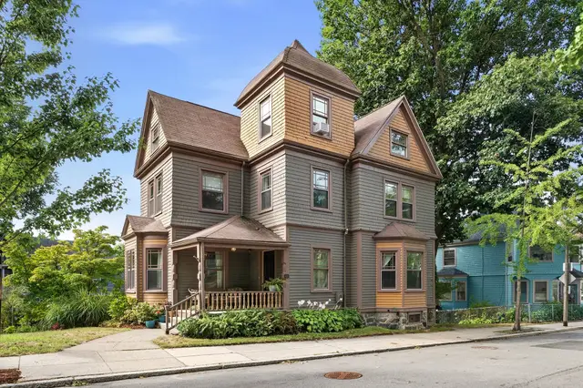 101 Ashmont St