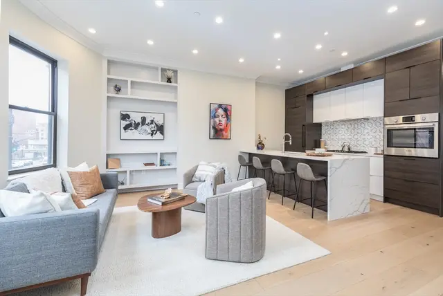 577 Massachusetts Ave. #3