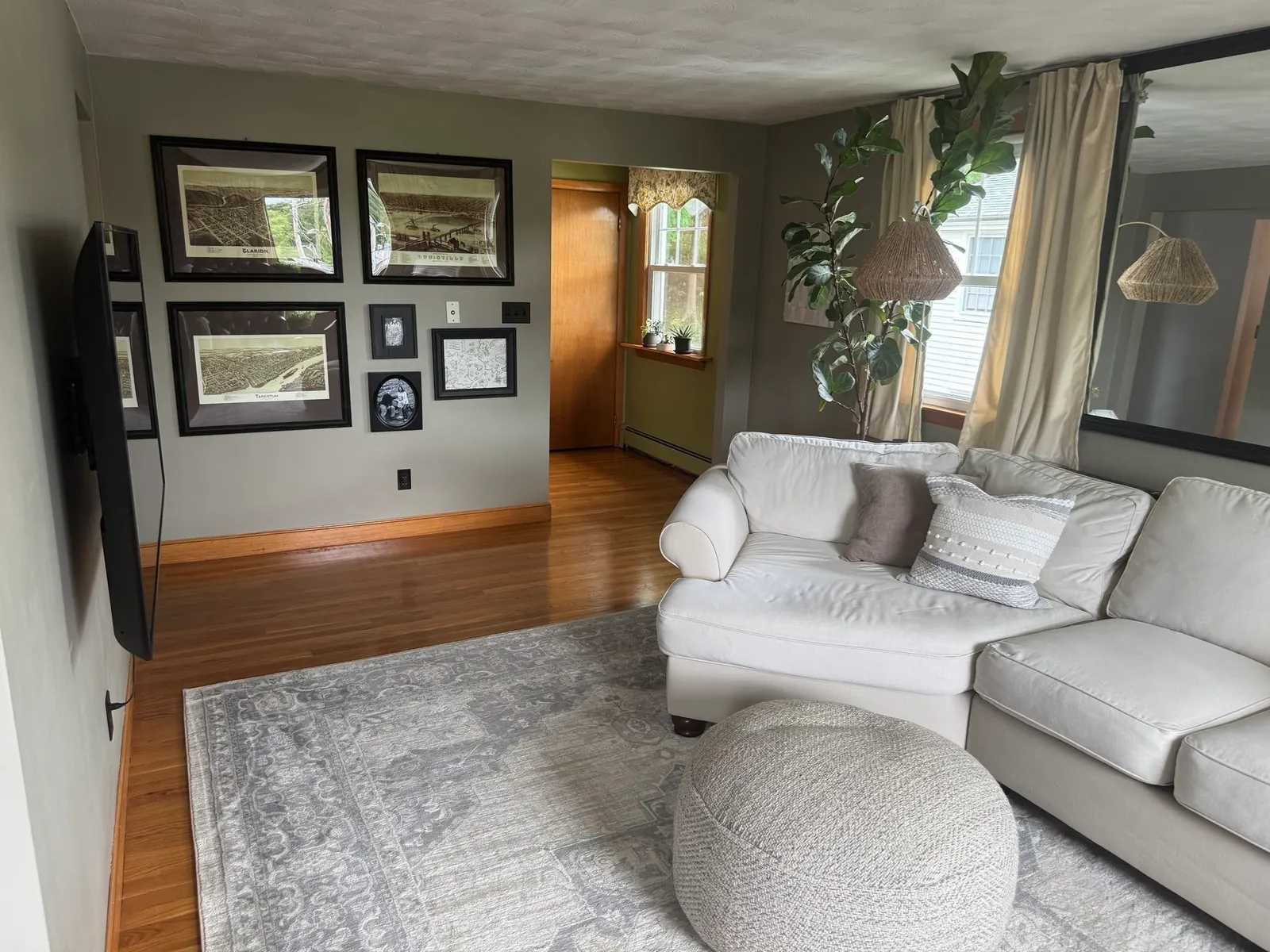 390 Massachusetts #2, Lexington