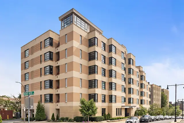 1650 Commonwealth Ave #204