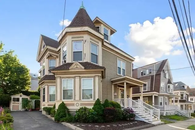 52 Eastern Ave
