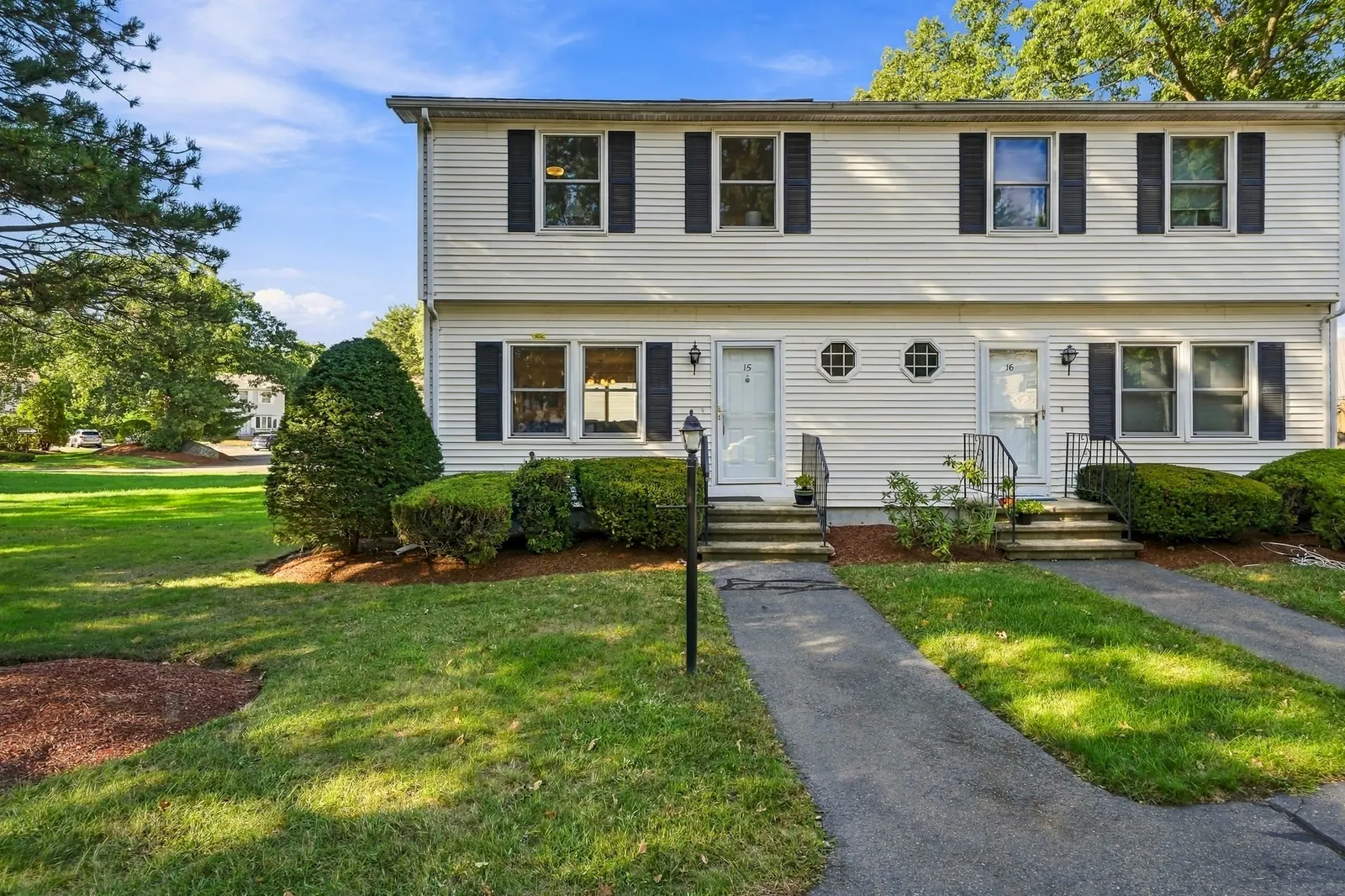15 Northwoods Cir #15, Woburn