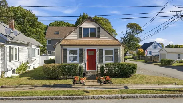 6 Norfolk Ave