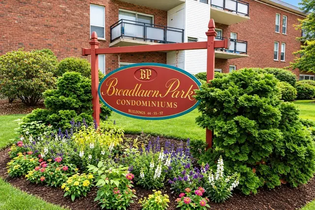 44 Broadlawn Park #20