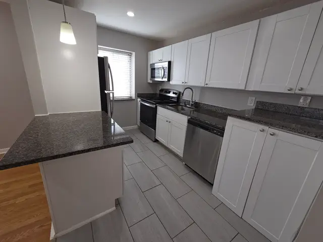 24 Colgate Road #9