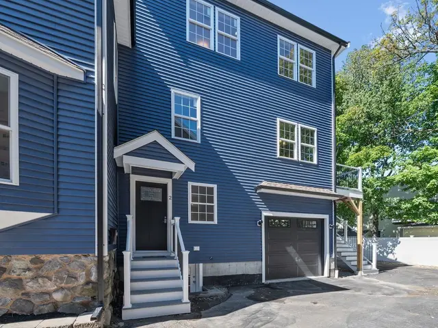 26 Fuller Street #2
