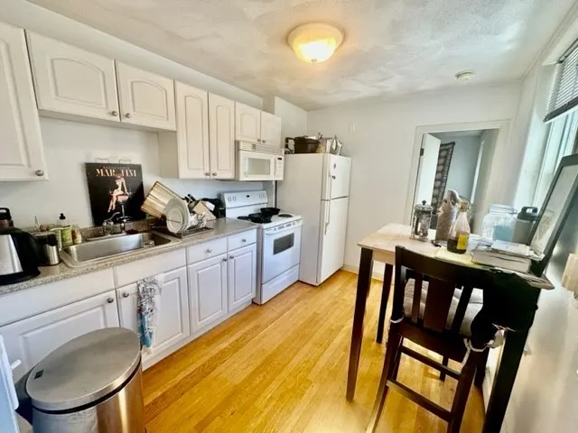 19 Margaret #3, Boston
