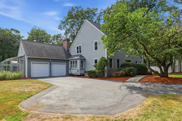 69 White Pond Rd