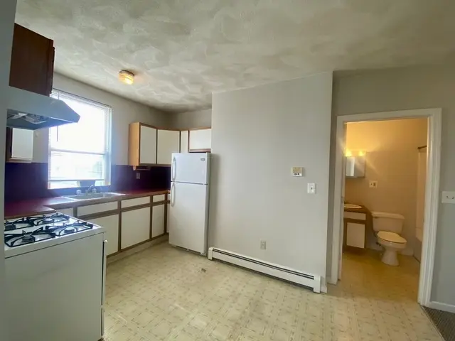 594 Somerville Avenue #2B