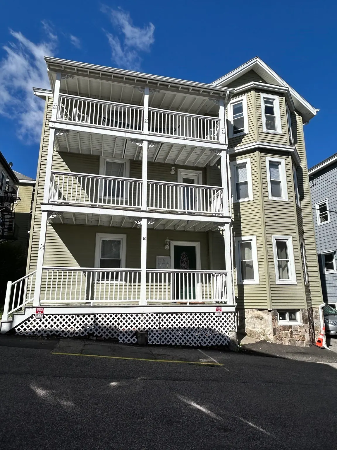 8 White Ave, Brookline