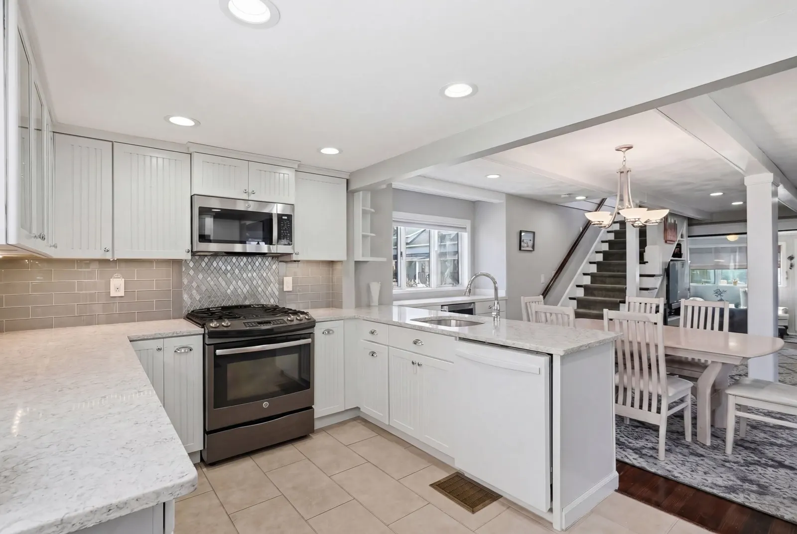 27 Billows St, Winthrop