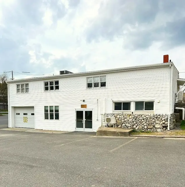 235 Summer Road