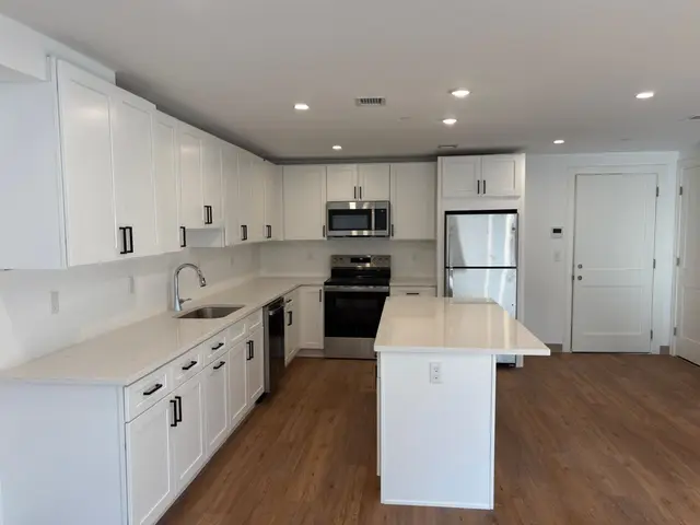 26 Union St #302