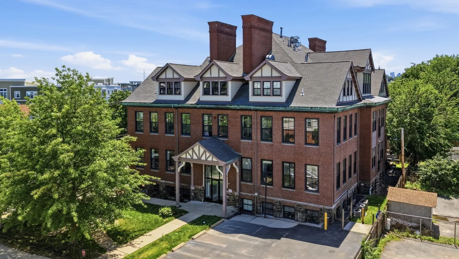 220 Spencer Ave #104, Chelsea