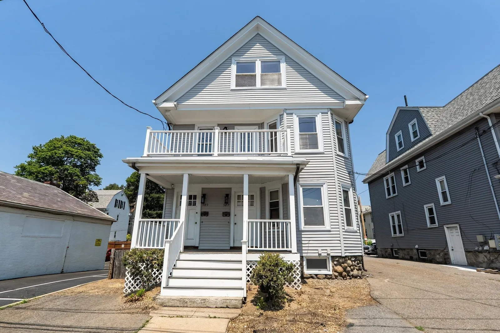 987-989 Boylston Street, Newton