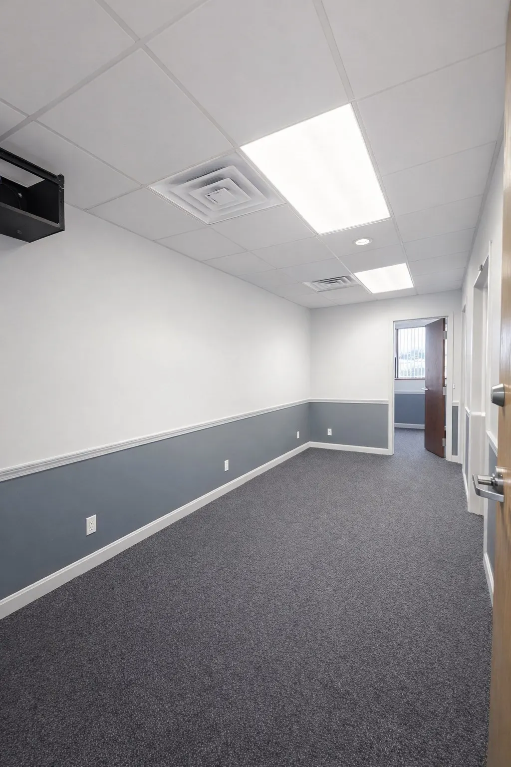 111 Everett Ave #2D, Chelsea