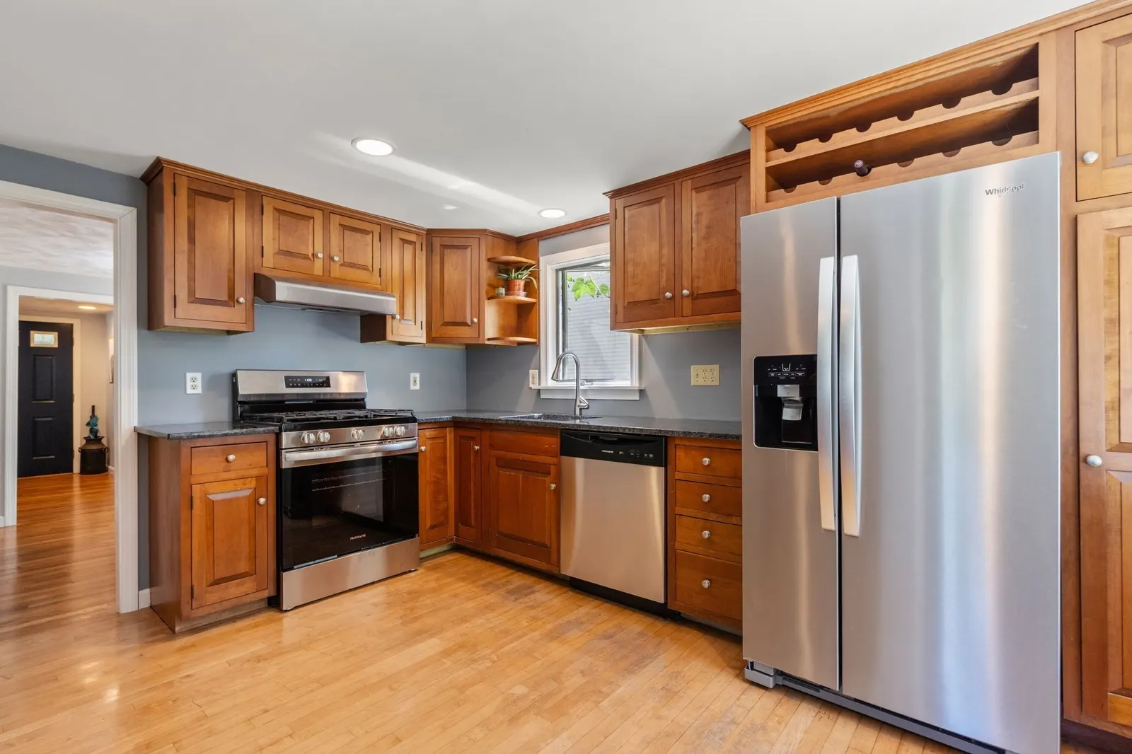 18 Lodge Road, Wayland