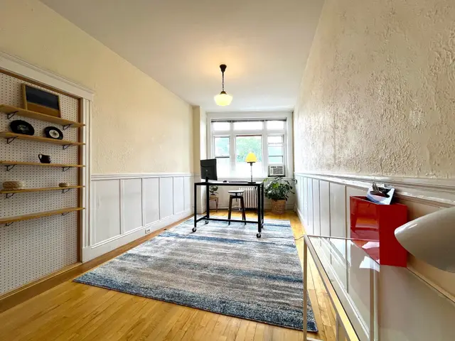 685 Centre St #210