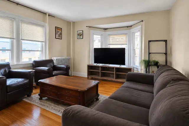 27 Franklin Ave
