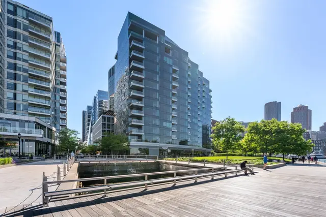 22 Liberty Dr #2L