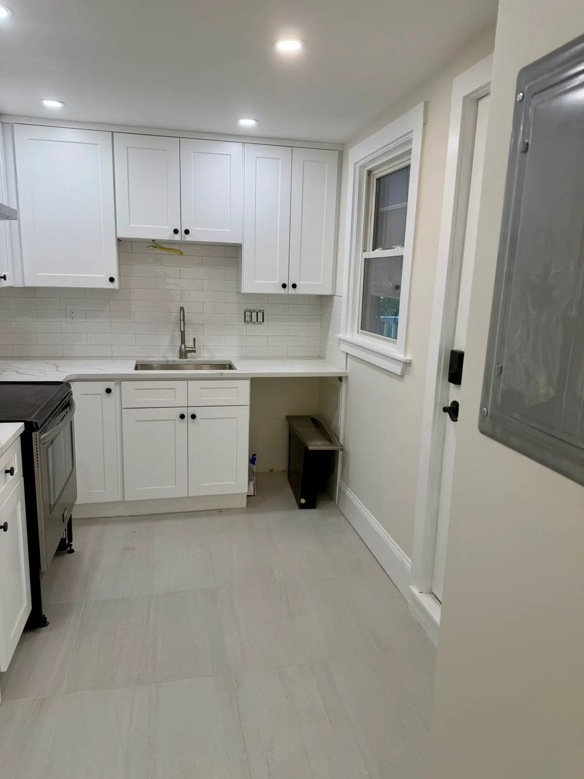 100 Fellsway  E #5, Malden