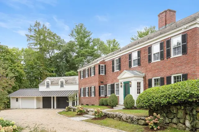 35 Sandy Pond Rd